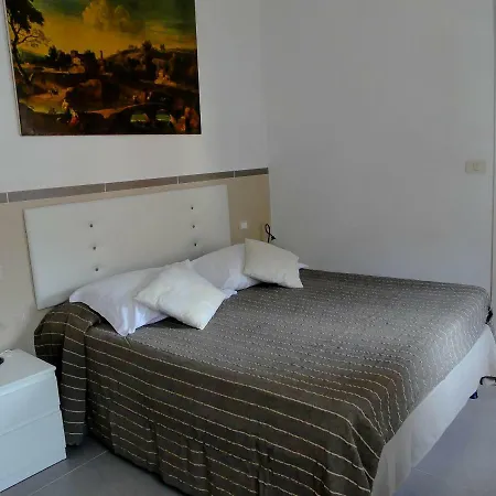 Airone فندق مبيت وإفطار 3*